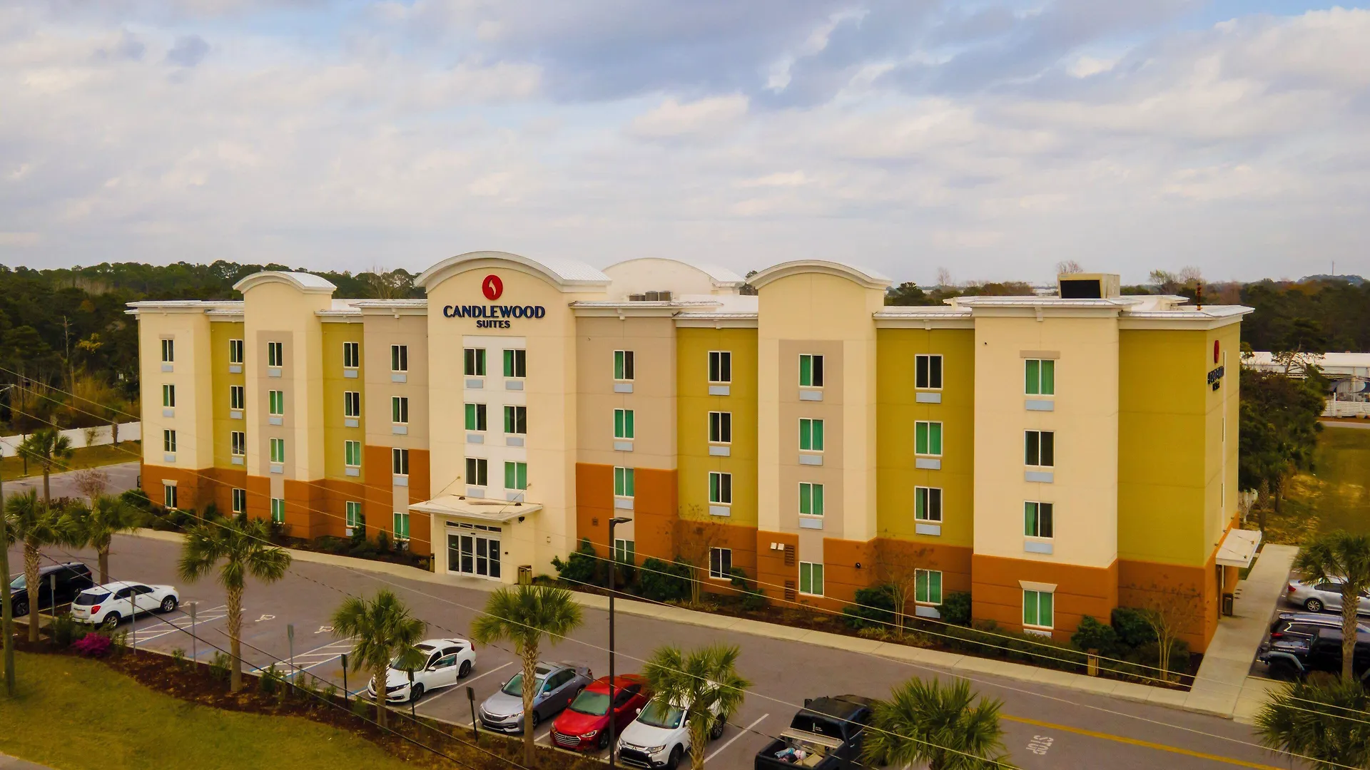 10 Family Hotels Near Hombre Golf Club That Deliver