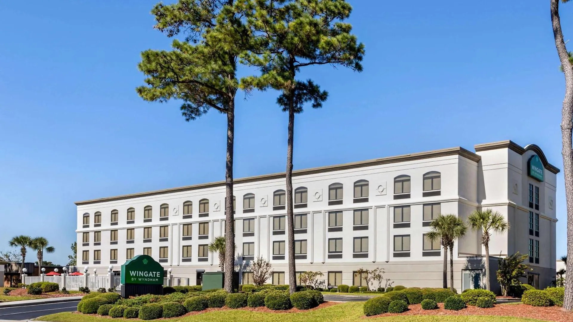 6 Airport Hotels Near Wilmington Treatment Center for Easy Access