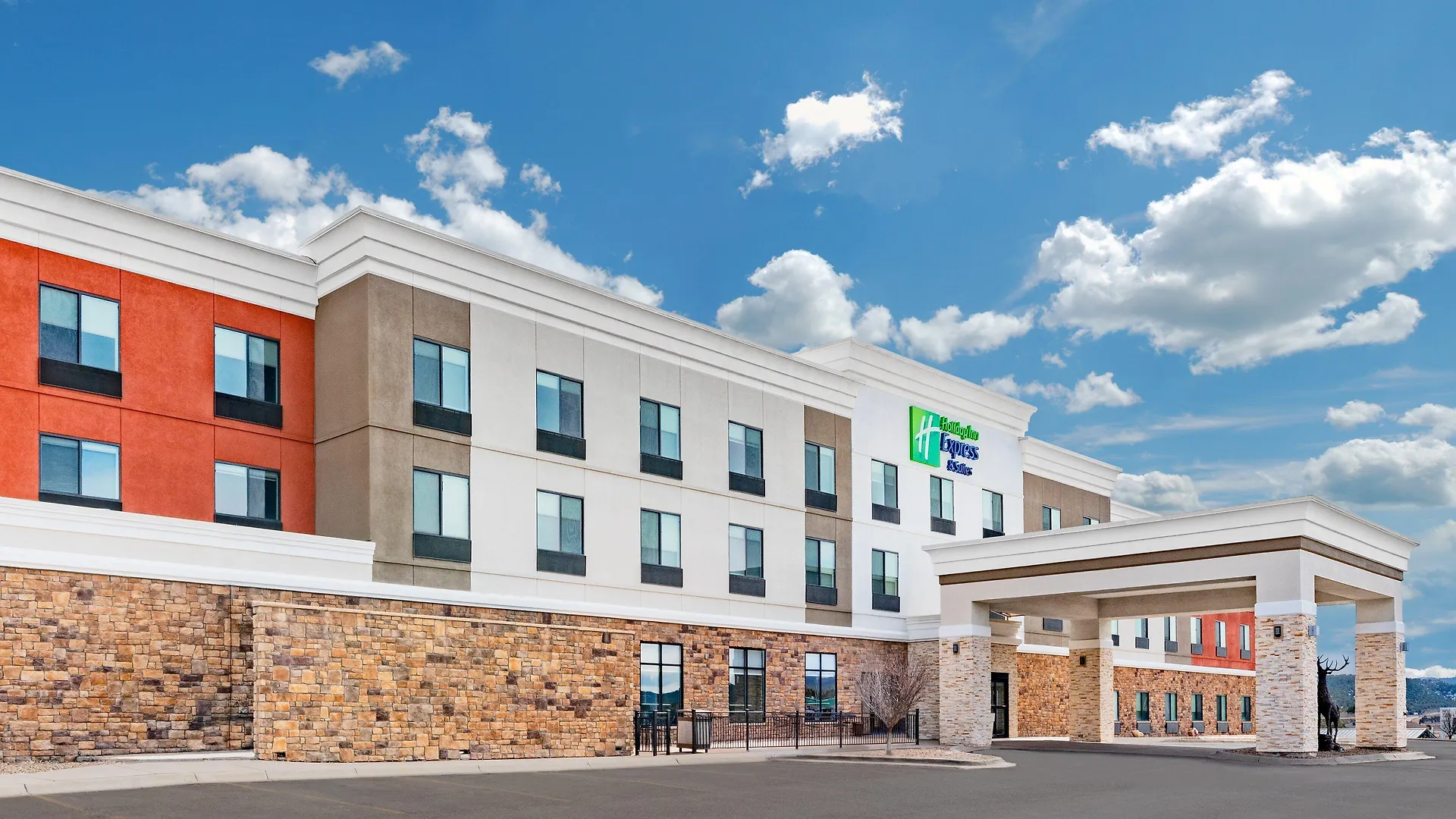 4 Holiday Inn Express Hotels in Colorado That Stand Out