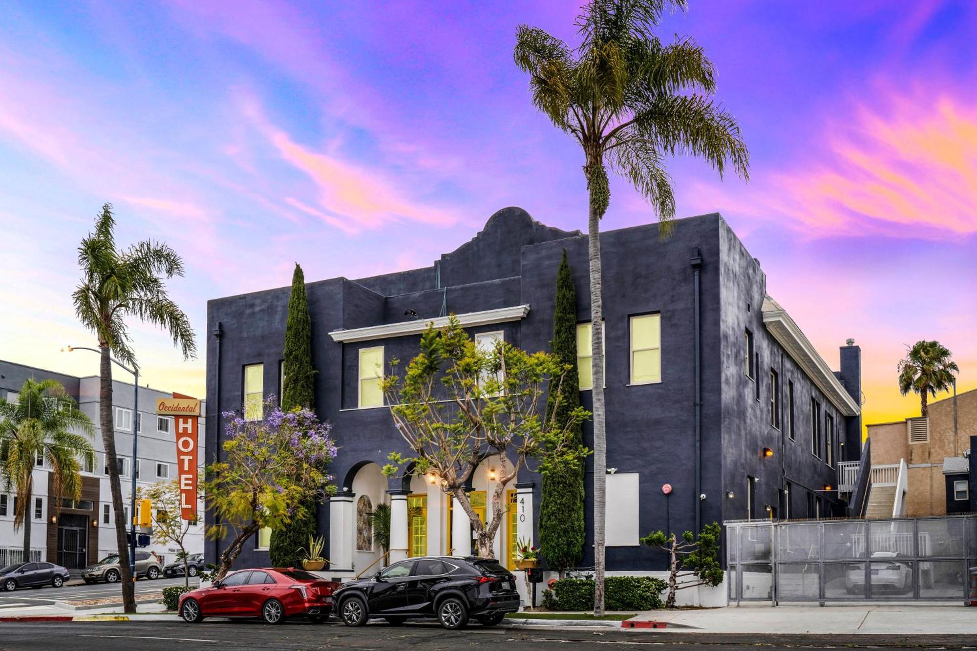 Staying in Little Italy, San Diego: 15 Airport Hotels Compared