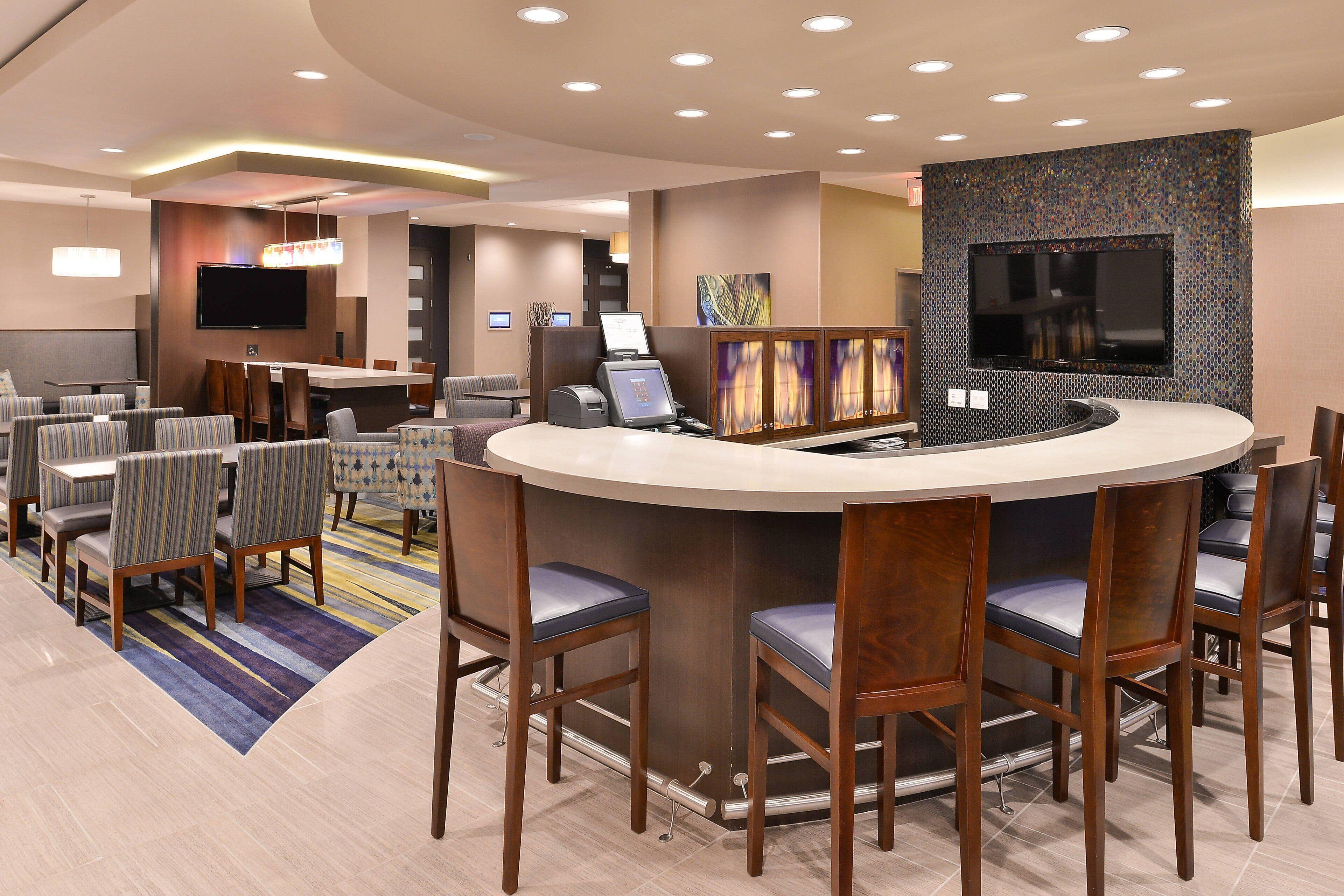 4 Business Hotels Near J. S. Dorton Arena for Easy Access