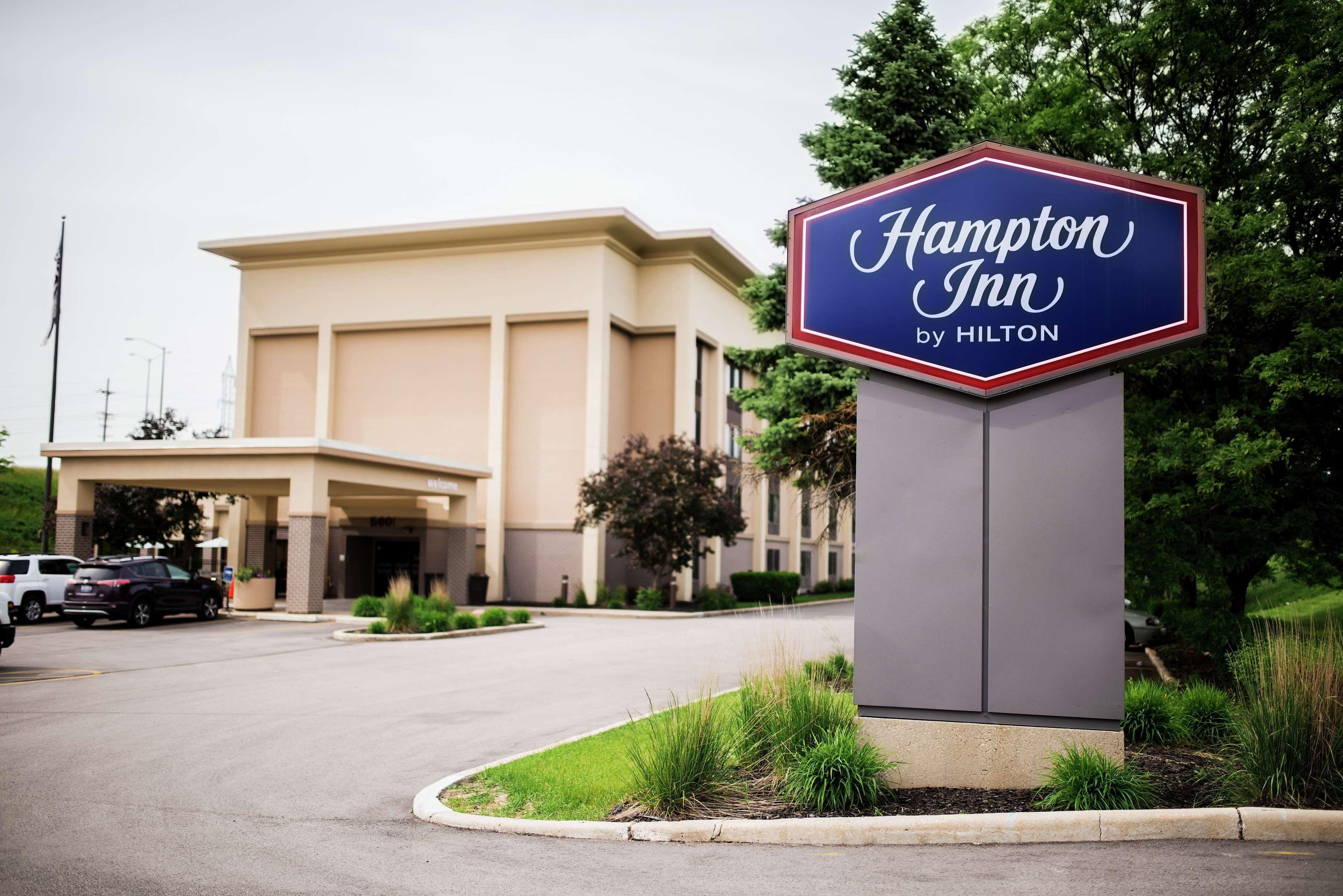 4 Business Hotels Close to Milwaukee County Zoo
