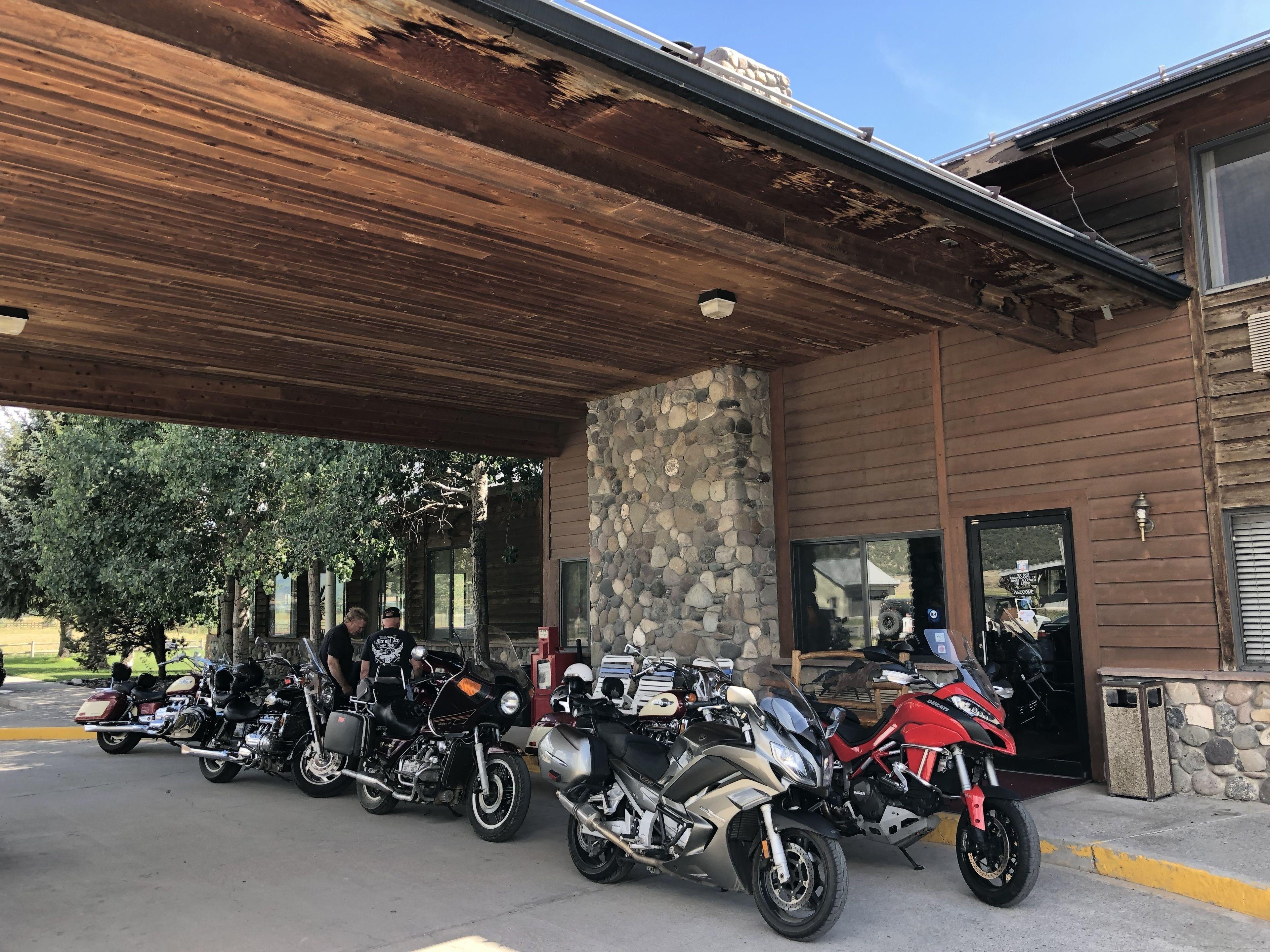 6 Budget Hotels Near Telluride Ski That Deliver Real Value