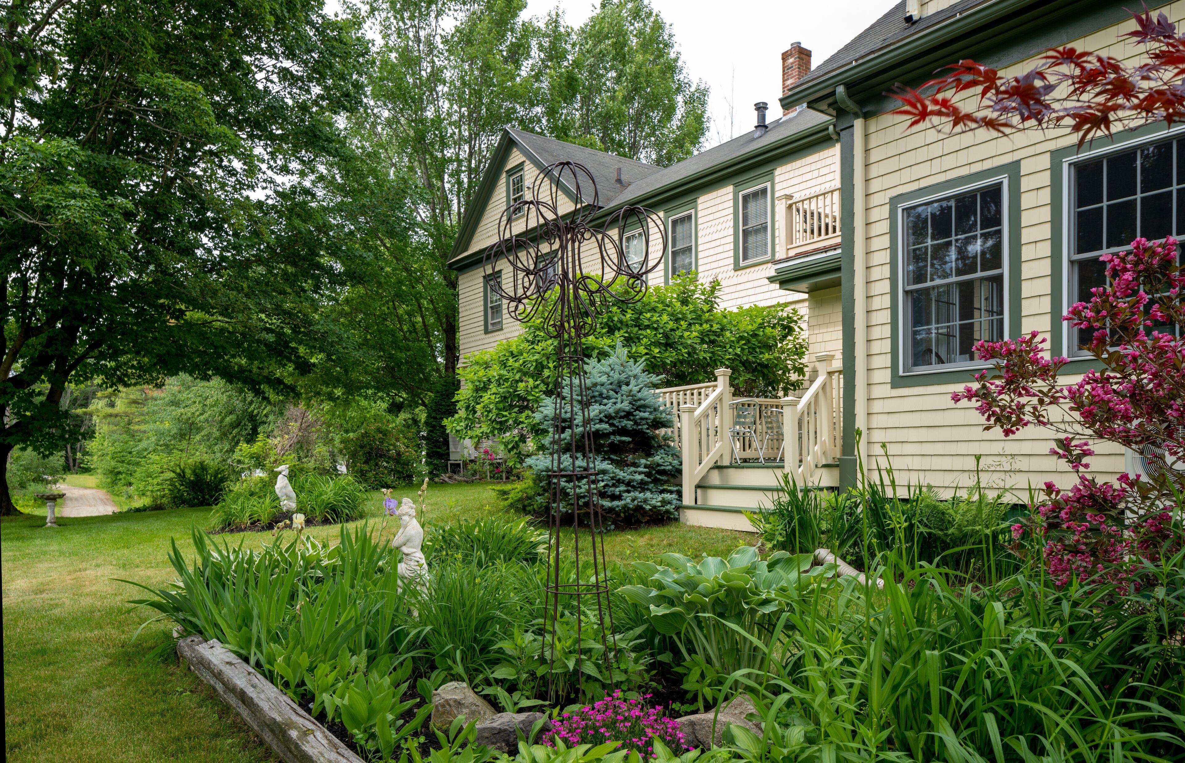4 Couple Hotels Near Kennebunk Dog Park Worth Booking